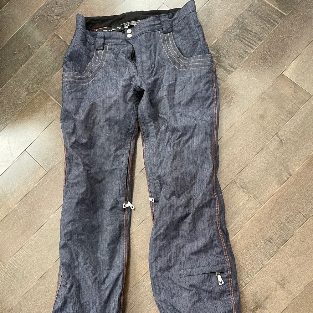 Woman’s Ski/Snowboard Pants